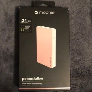 Mophie power station